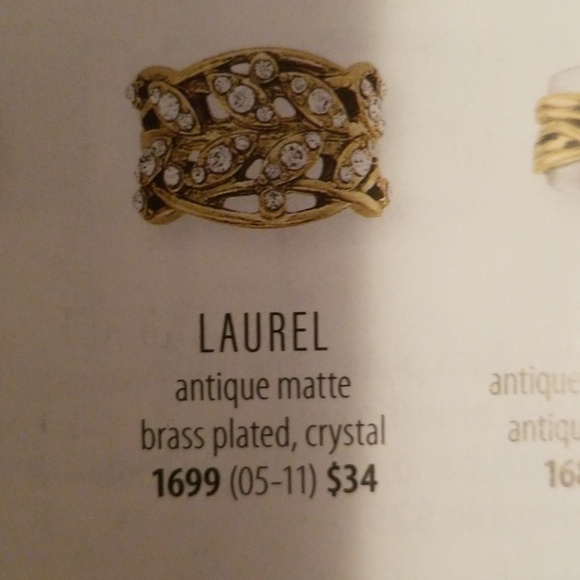 Premier ring - Picture 2 of 2